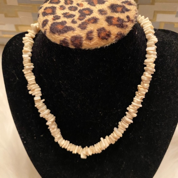 Classic Puka Shell Necklace 🐚 - Picture 1 of 6